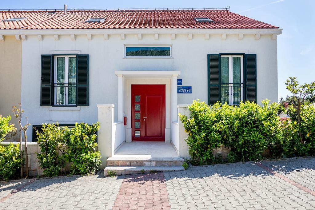 Zlatni Bol Apartments Eksteriør bilde